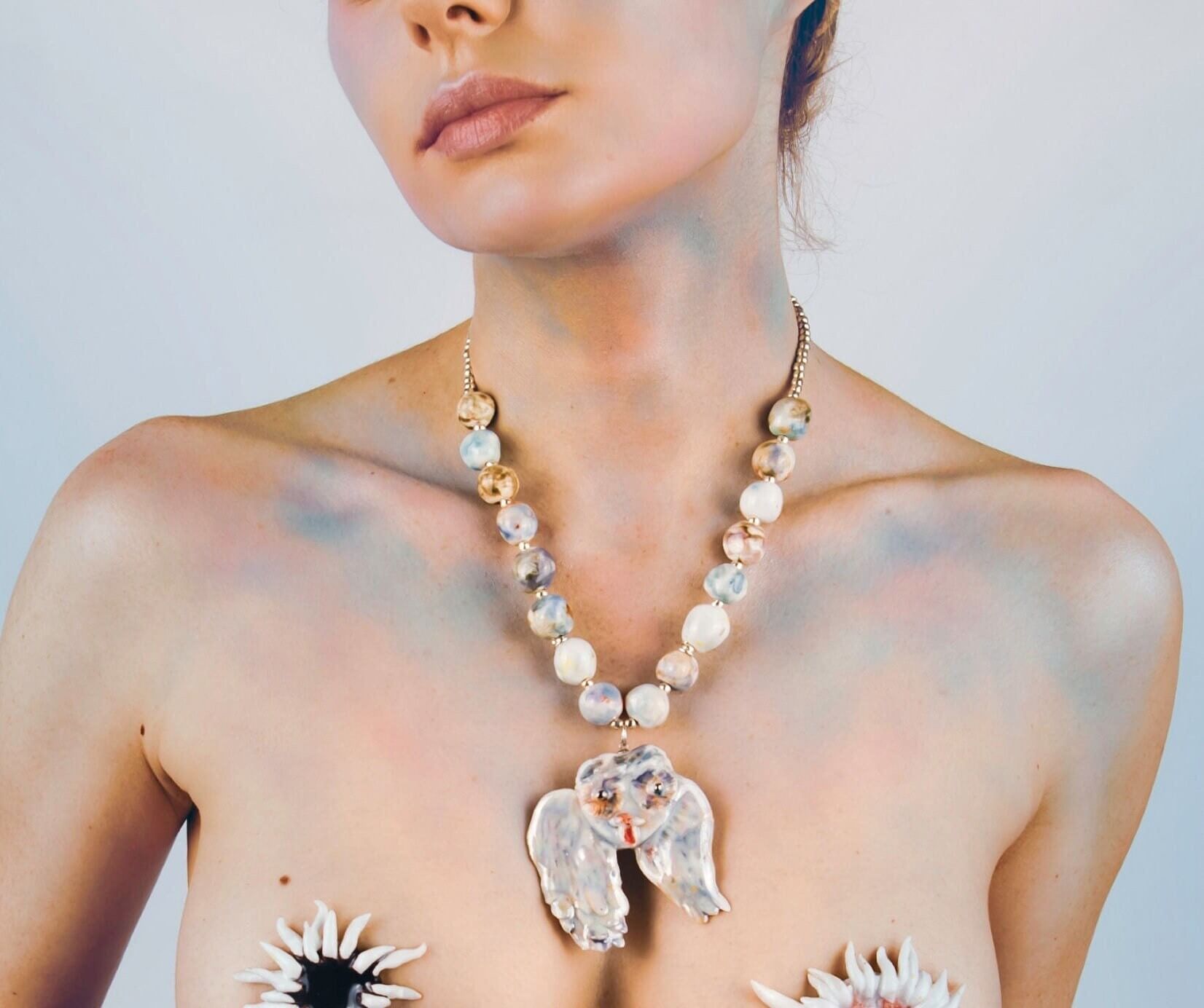 Divine angel chocker