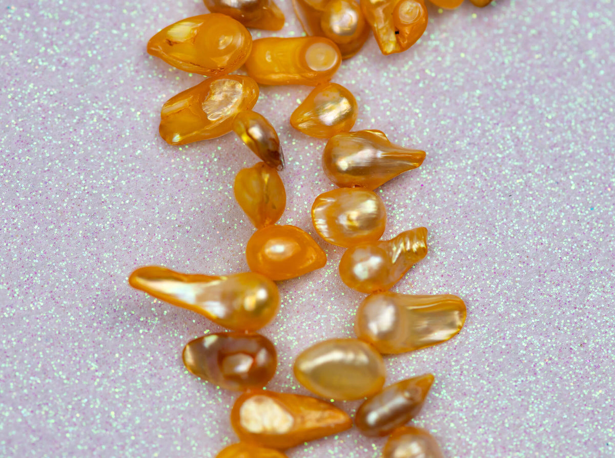 Tiger necklace with pearls