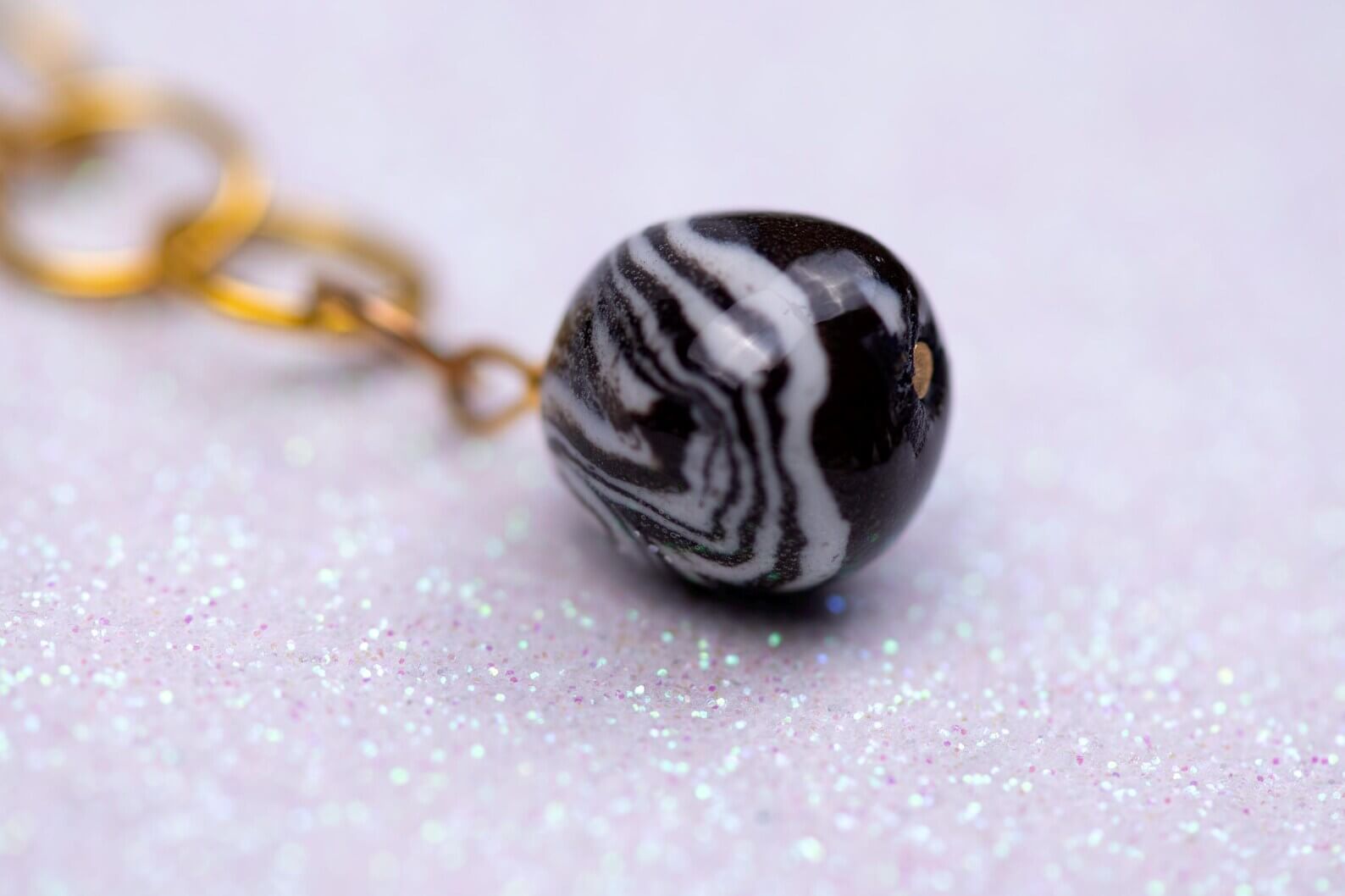 Black ant necklace