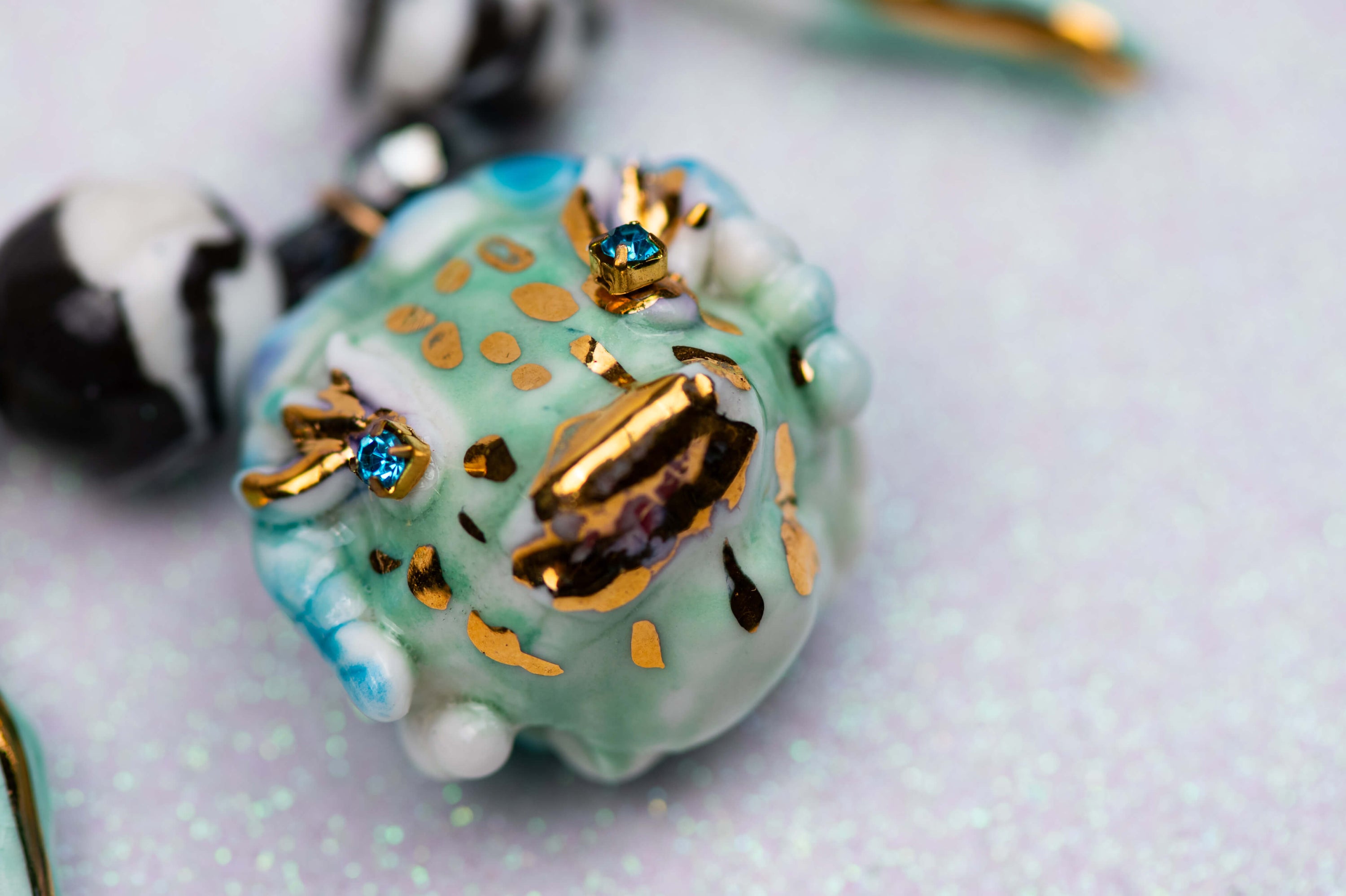 Fairytale necklace with fins